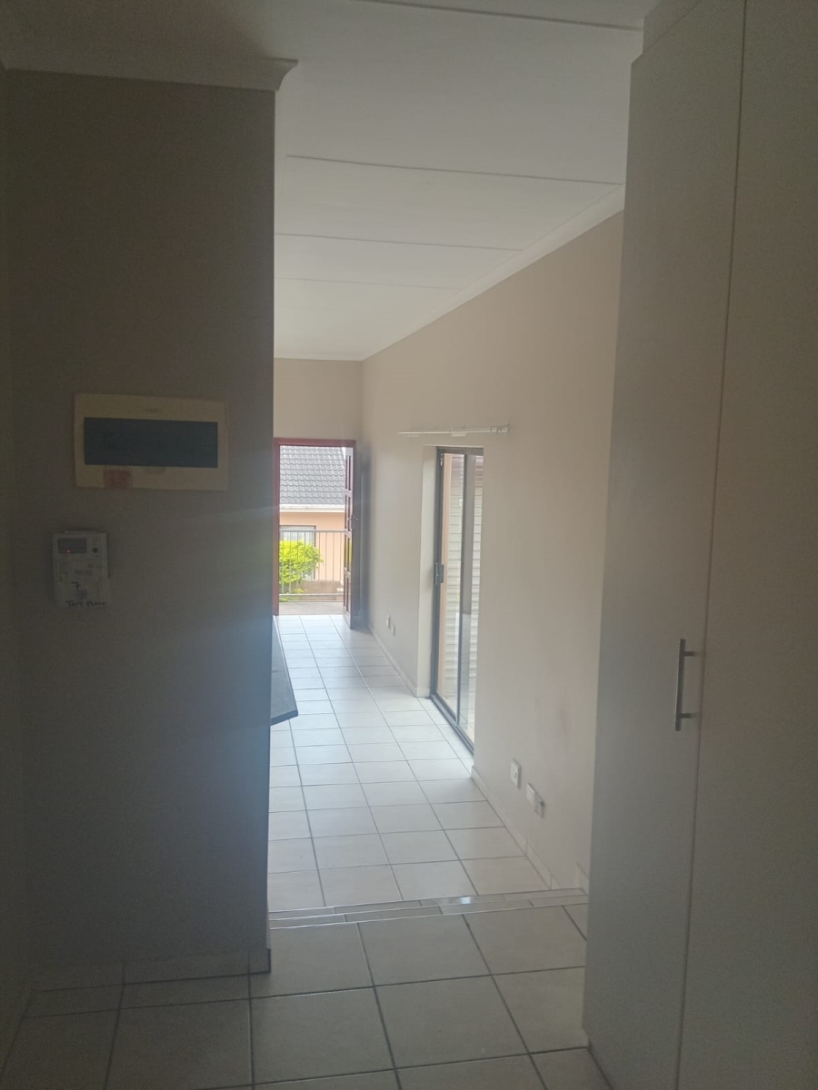 To Let 3 Bedroom Property for Rent in Amalinda Eastern Cape